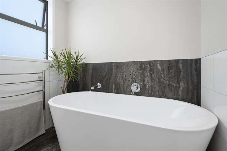 26 Arawa Avenue Maketu_9