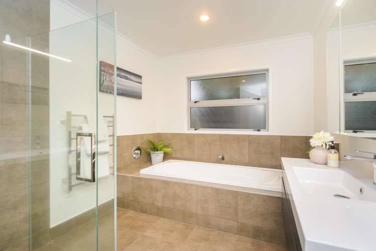 78 Cashmere Drive Fitzherbert_15