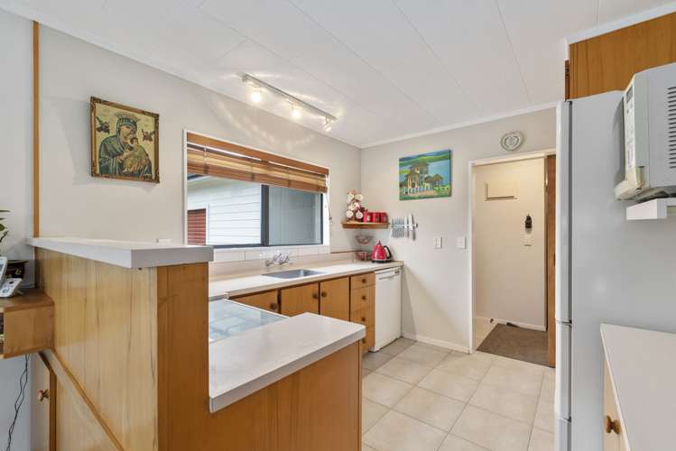 4 Gates Road Waikanae Beach_2