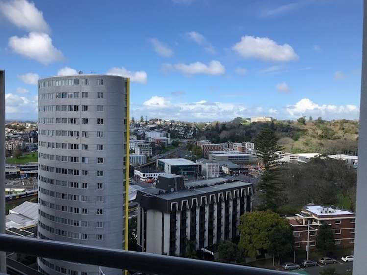 1313/1 Parliament Street 10015_7