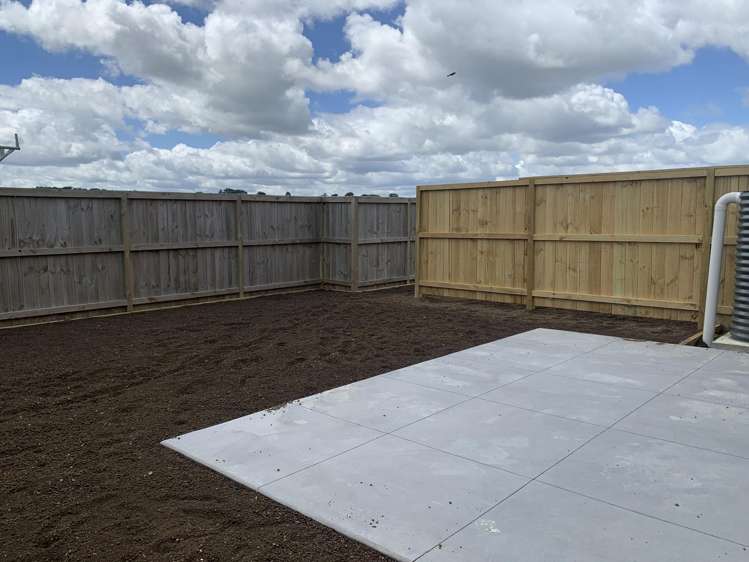 4 TORO PUKE LANE Beachlands_11