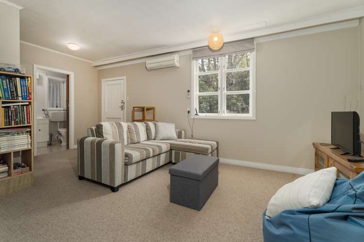 18 Omar Street Khandallah_16