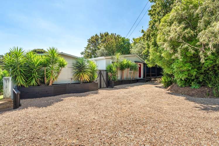 40 Whakarite Road Ostend_23