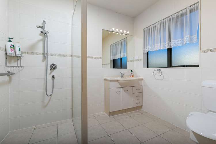 35/169 Sturges Road Henderson_8