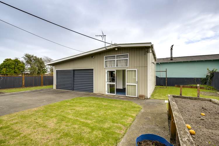 413 Willowpark Road South Akina_8