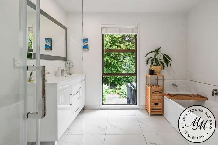 10 Kingsclere Place Goodwood Heights_11