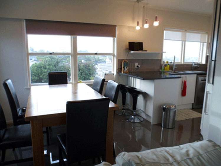 1/240a East Coast Road Forrest Hill_0