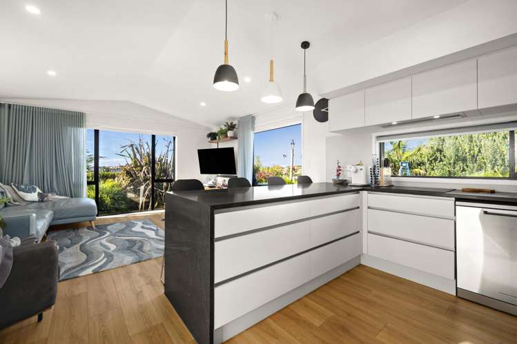 5 Laguna Place Matakatia_21