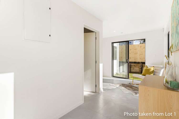 2/63 Gardner Avenue New Lynn_13