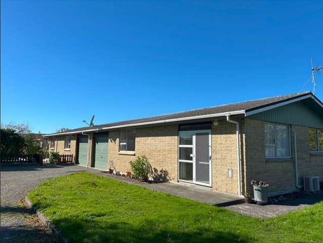 Sunny 2 Bedroom in Carterton