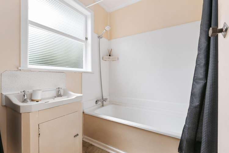 93 Oceanview Road Mt Maunganui_36