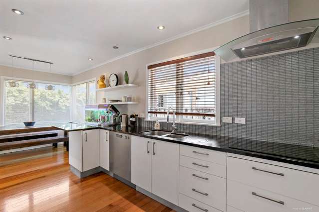 1 Royal View Road Te Atatu South_3