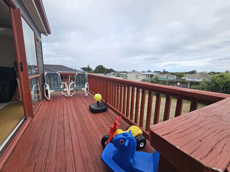 11 Matakane Street Waitarere Beach_1