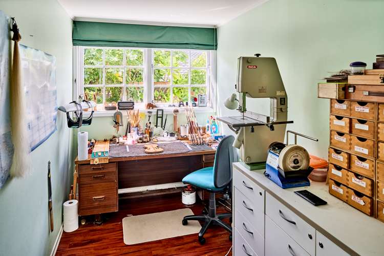 2 Parklands Drive Karori_9