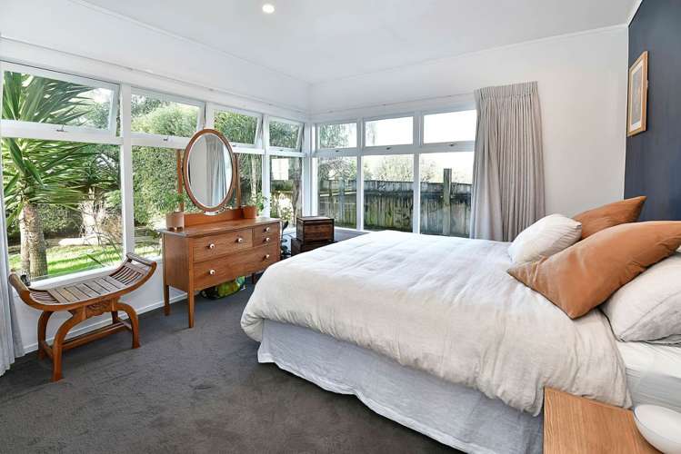 237 Parkhurst Road Parakai_15