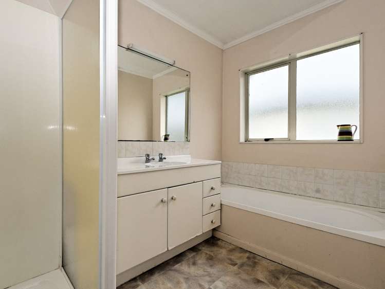 259 Glengarry Road Glen Eden_11