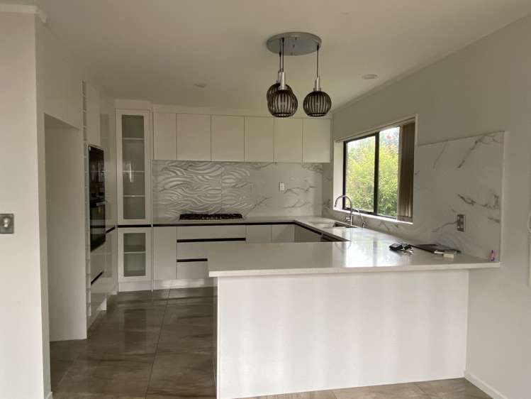 208 Botany Road Botany Downs_7