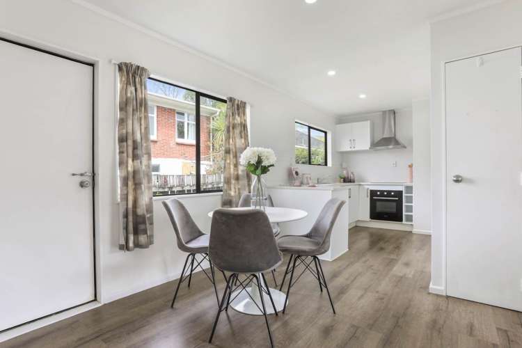 2/58 Clevedon Road Papakura_6