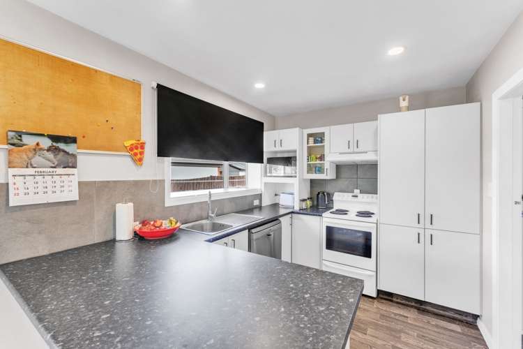 42 Charles Upham Avenue Hillmorton_3