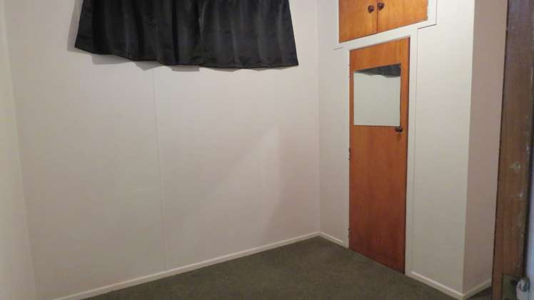 27 Tawa Street Hilltop_15