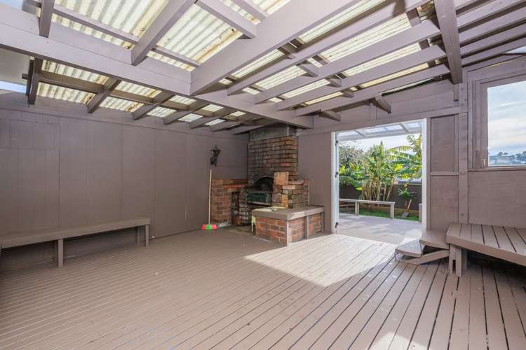 1 Surman Place Glen Eden_20