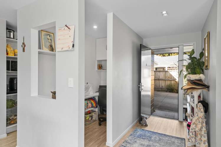 49 Bathurst Crescent Pyes Pa_11