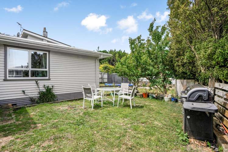 218 Dowse Drive Maungaraki_15