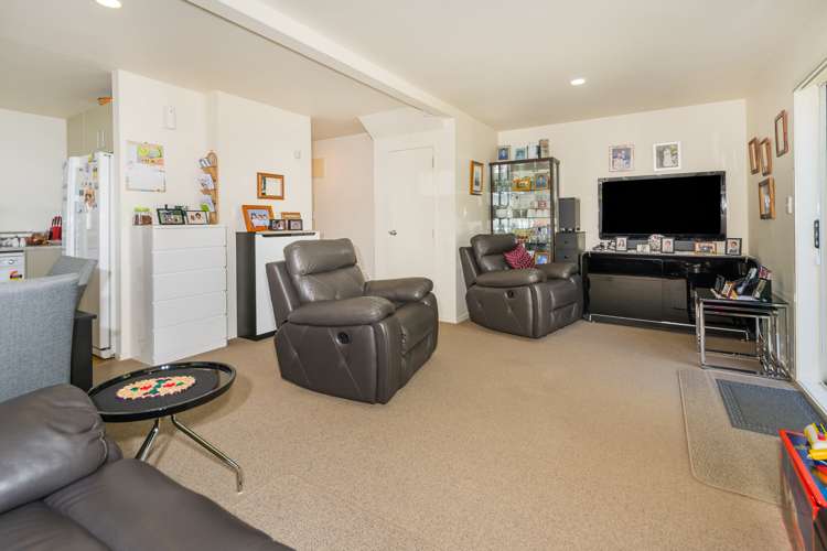 10/5 Kilham Avenue Northcote_4