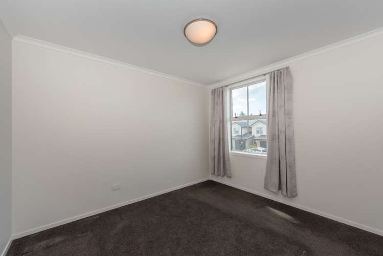 26 Chiefs Court Hamilton East_7