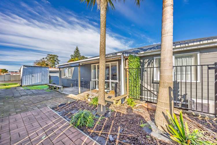 41 Ashgrove Road Mangere_23