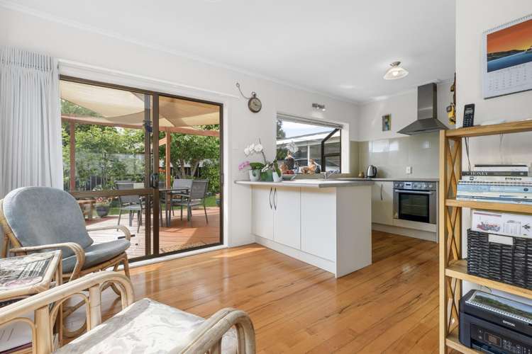 25 Matua Road Matua_5