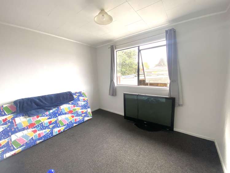 5 Crystal Place Pukehangi_7