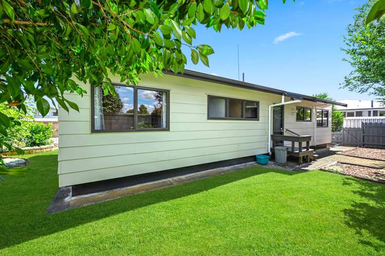 24a Macdonald Road Glenview_13