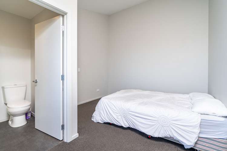 93d Canongate Dunedin Central_18