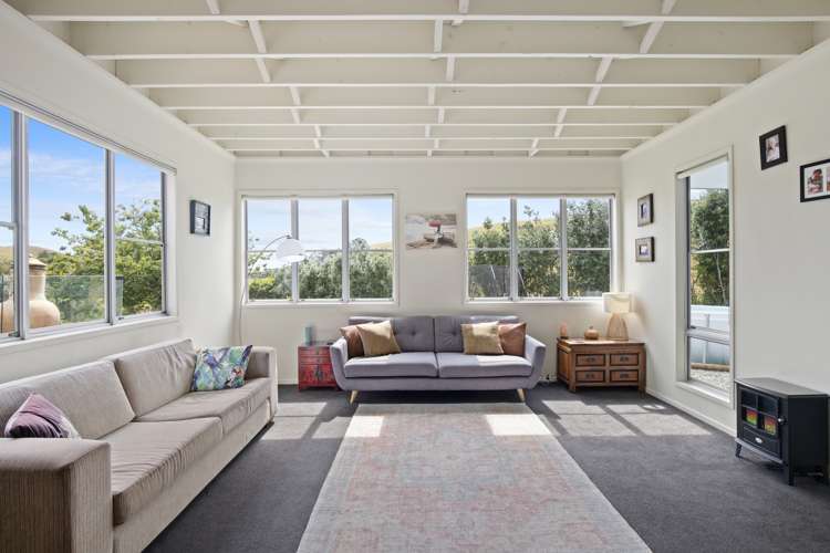 231 J Renall Road Pollok_5