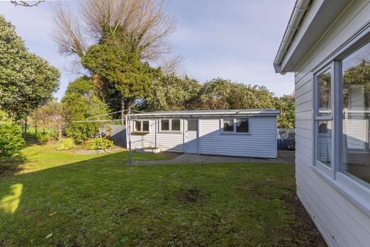 42 Kiwi Road Raumati Beach_10