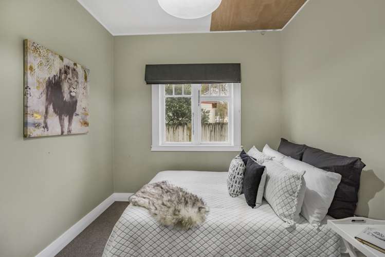 12 Pohutukawa Street Woburn_11