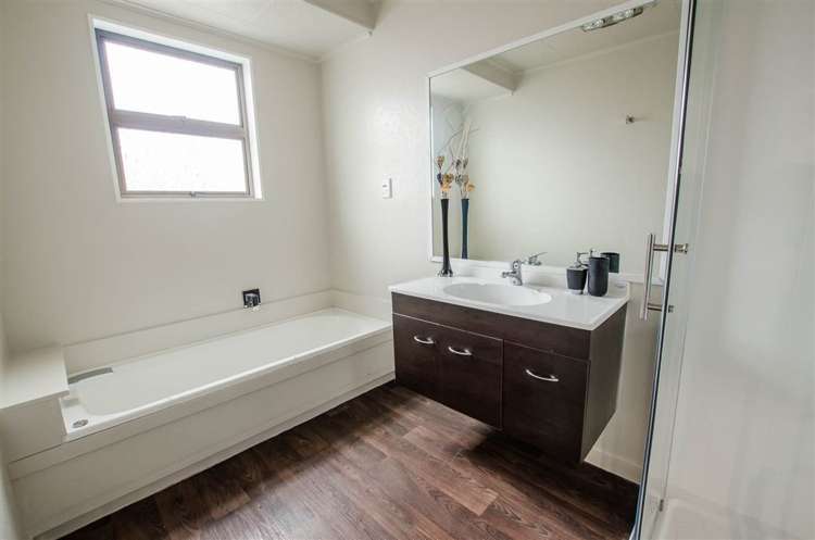 12 Rainbow Court Raumati South_16