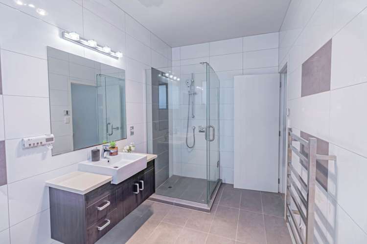 13 Henriette Place The Gardens_17