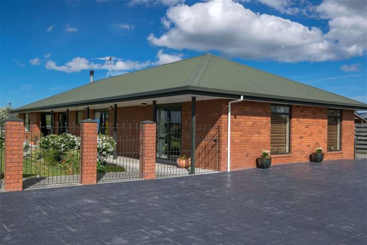 17 Temple Mews Renwick_18