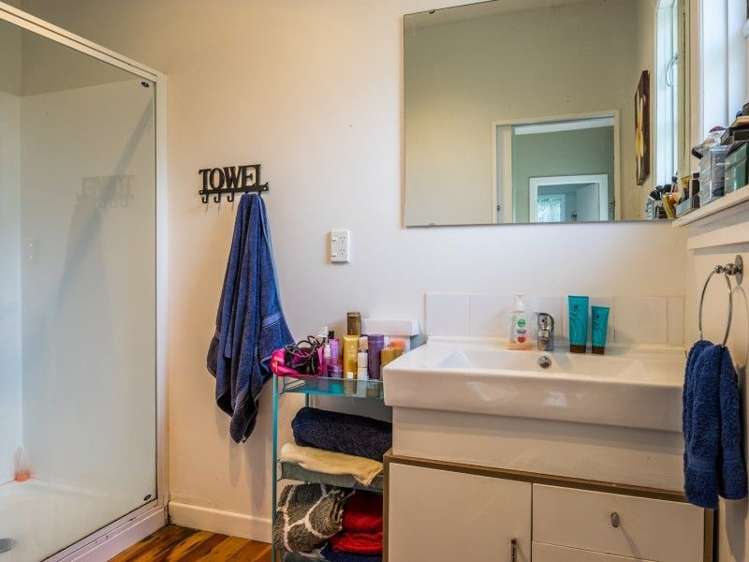 5 Mako View Titahi Bay_7