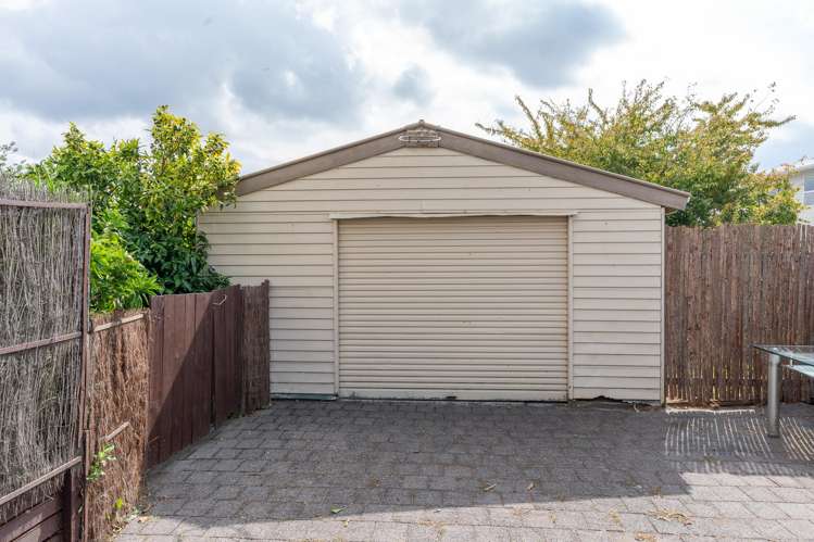 31 Splitt Avenue Glenview_14