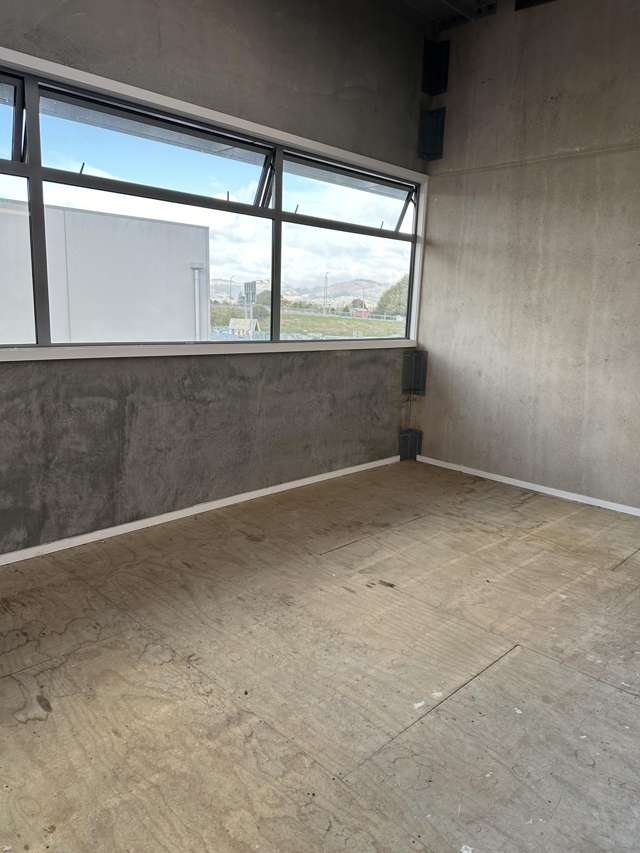 Unit 4/2 Distribution Lane Sockburn_2