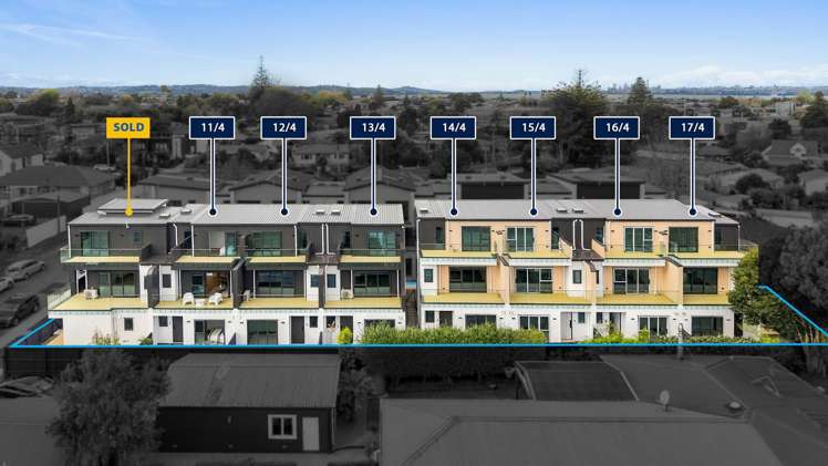 10-17/4 Springbank Lane Te Atatu Peninsula_26