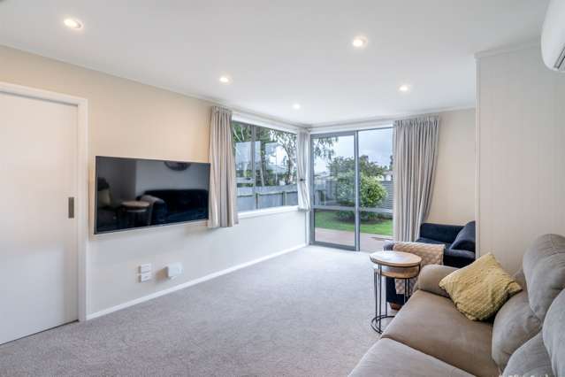 69 Lothian Crescent Strathern_1