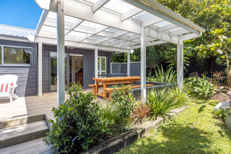 494 Sea View Road Onetangi_22