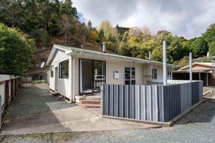 1 and 2/22 Mill Street Maitai Valley_13