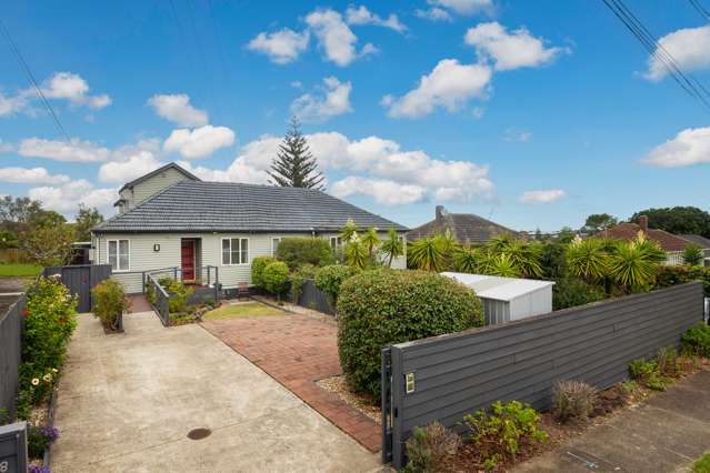 8 & 10 Beagle Avenue Owairaka_4