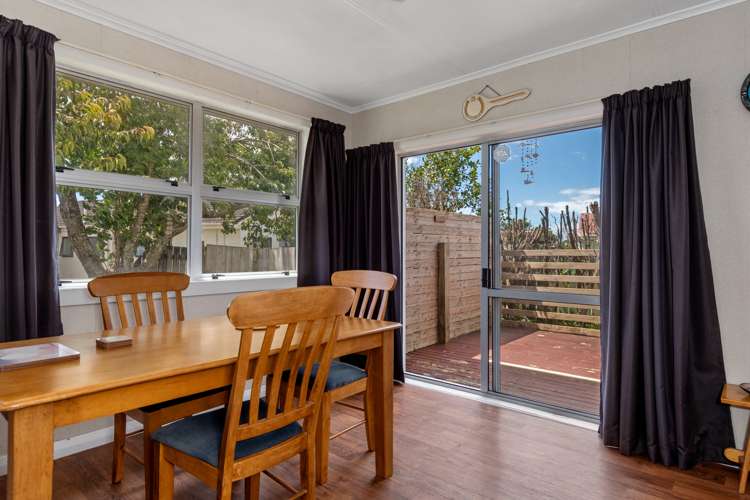 18 Surrey Grove Parkvale_3