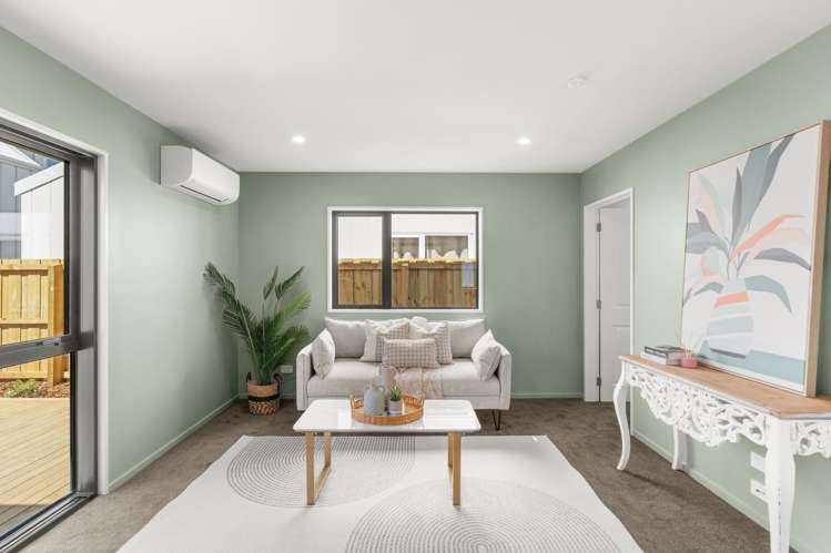 2/67 Wychbury Street_0